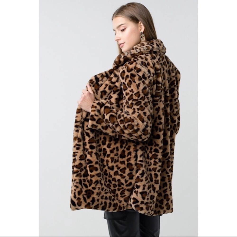 LAST ONE NWT Animal Print Faux Fur Teddy Coat - Picture 3 of 7